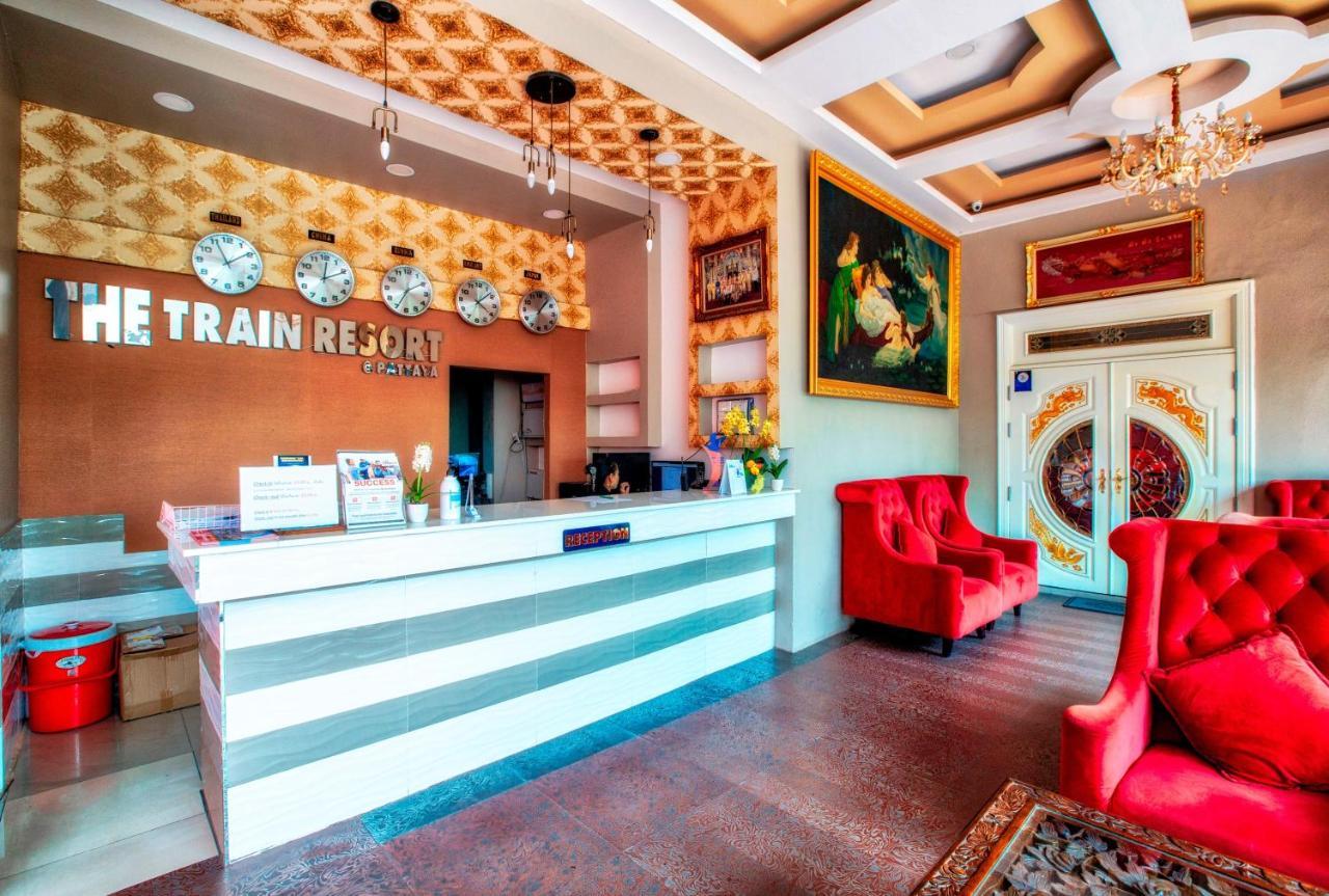 The Train Resort Джомтьен Экстерьер фото